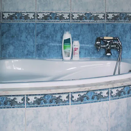 - Garden Pensjonat Várzea